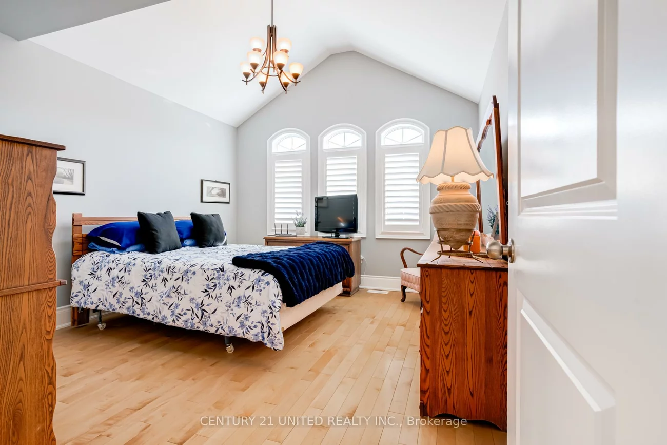 36, Auburn, Ardagh, Barrie