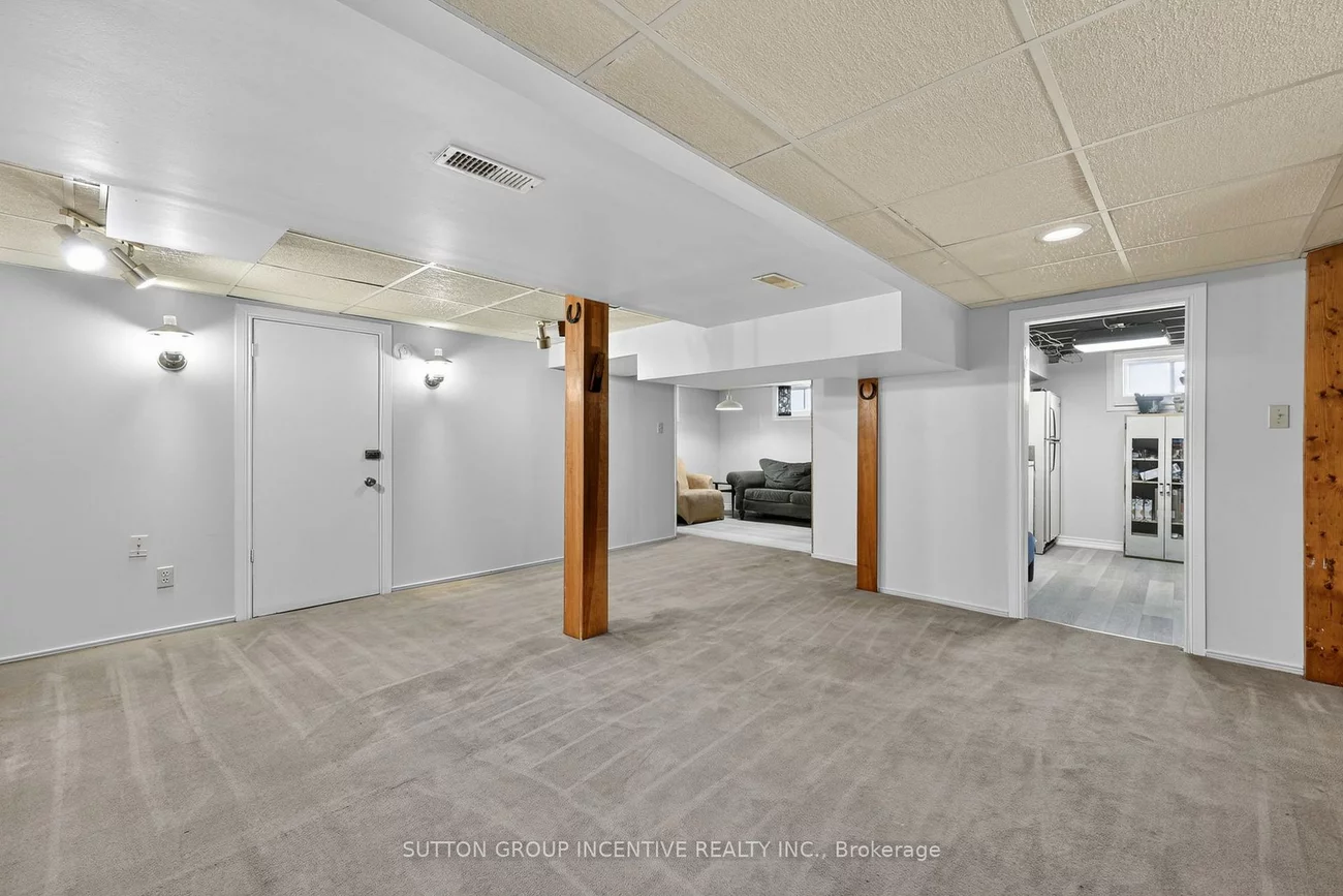 32, Adelaide, Allandale, Barrie