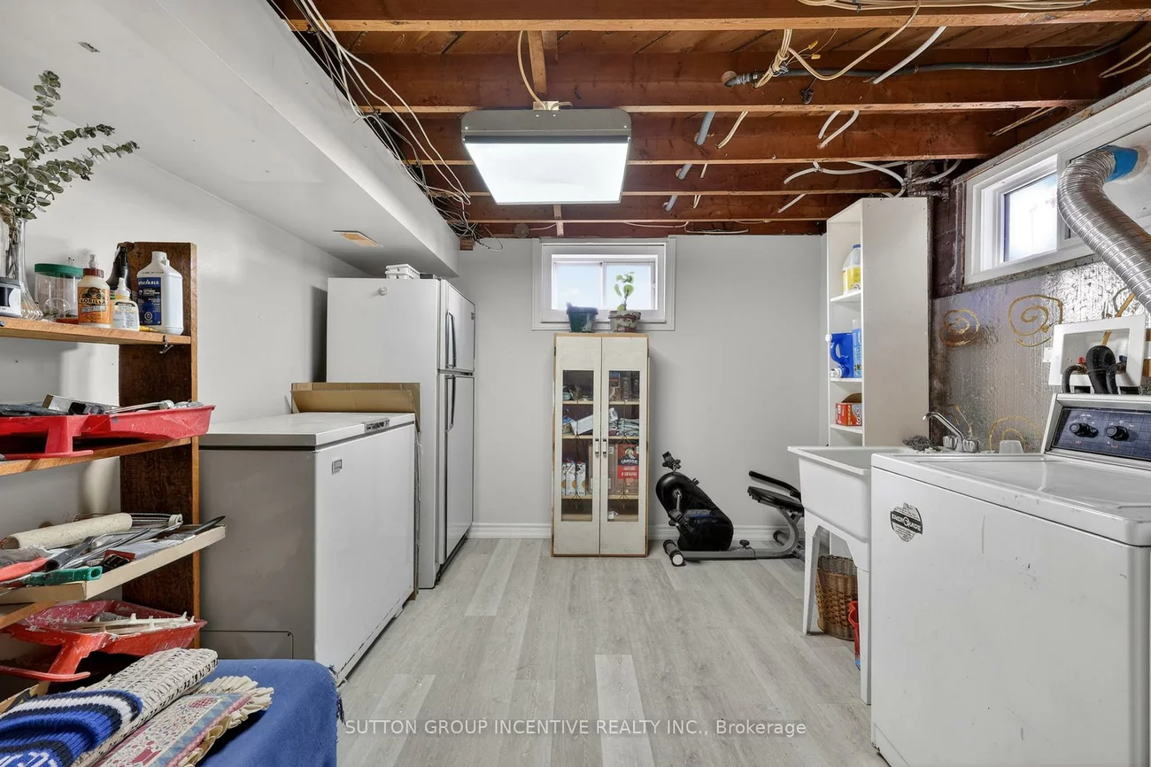 32, Adelaide, Allandale, Barrie