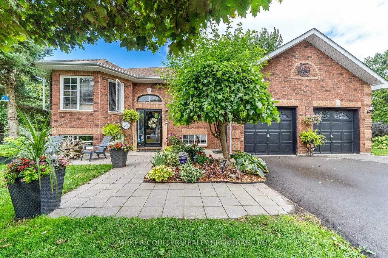 216, Mapleton, Holly, Barrie