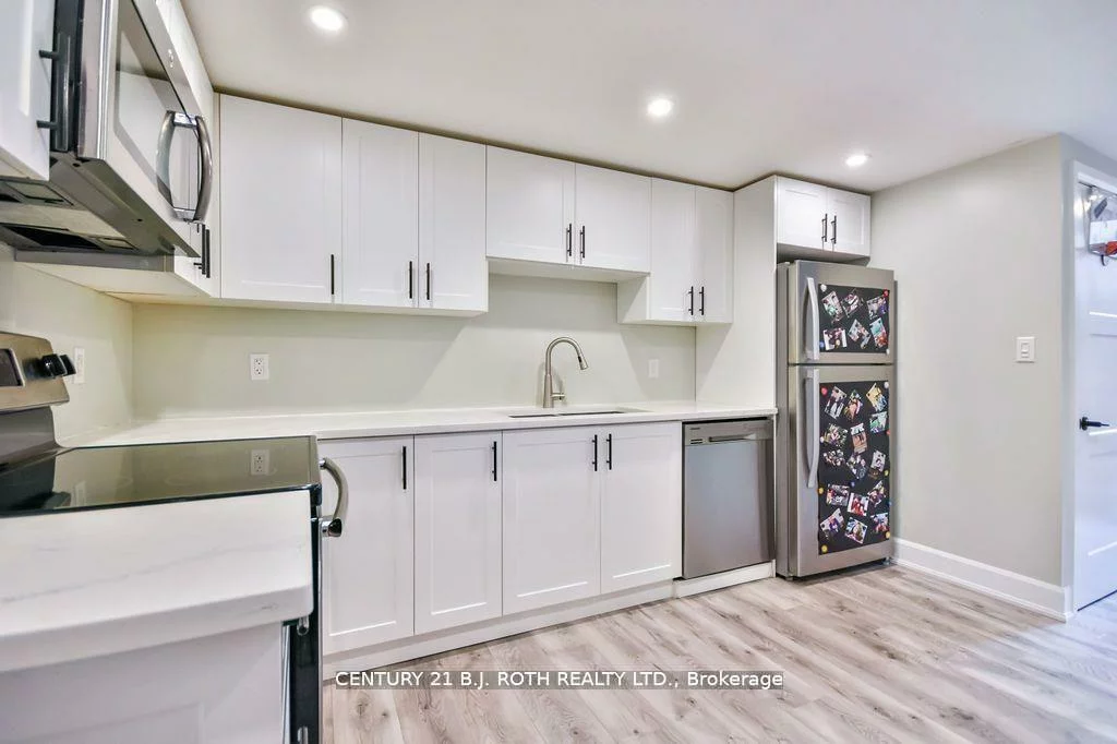 108, Nelson, Codrington, Barrie