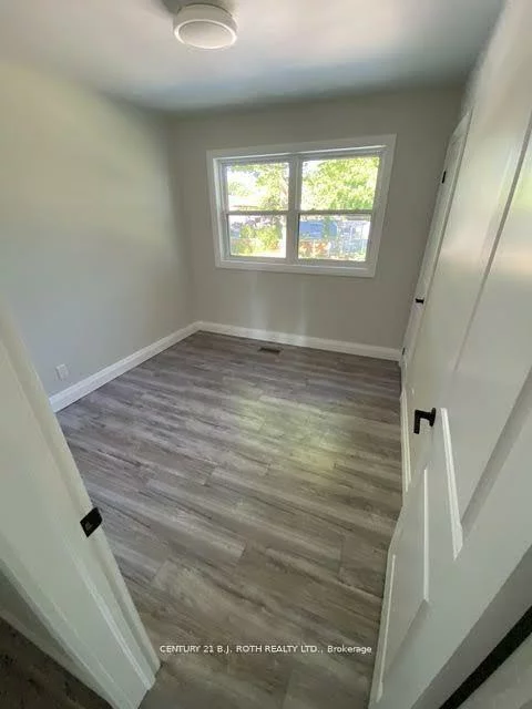 108, Nelson, Codrington, Barrie
