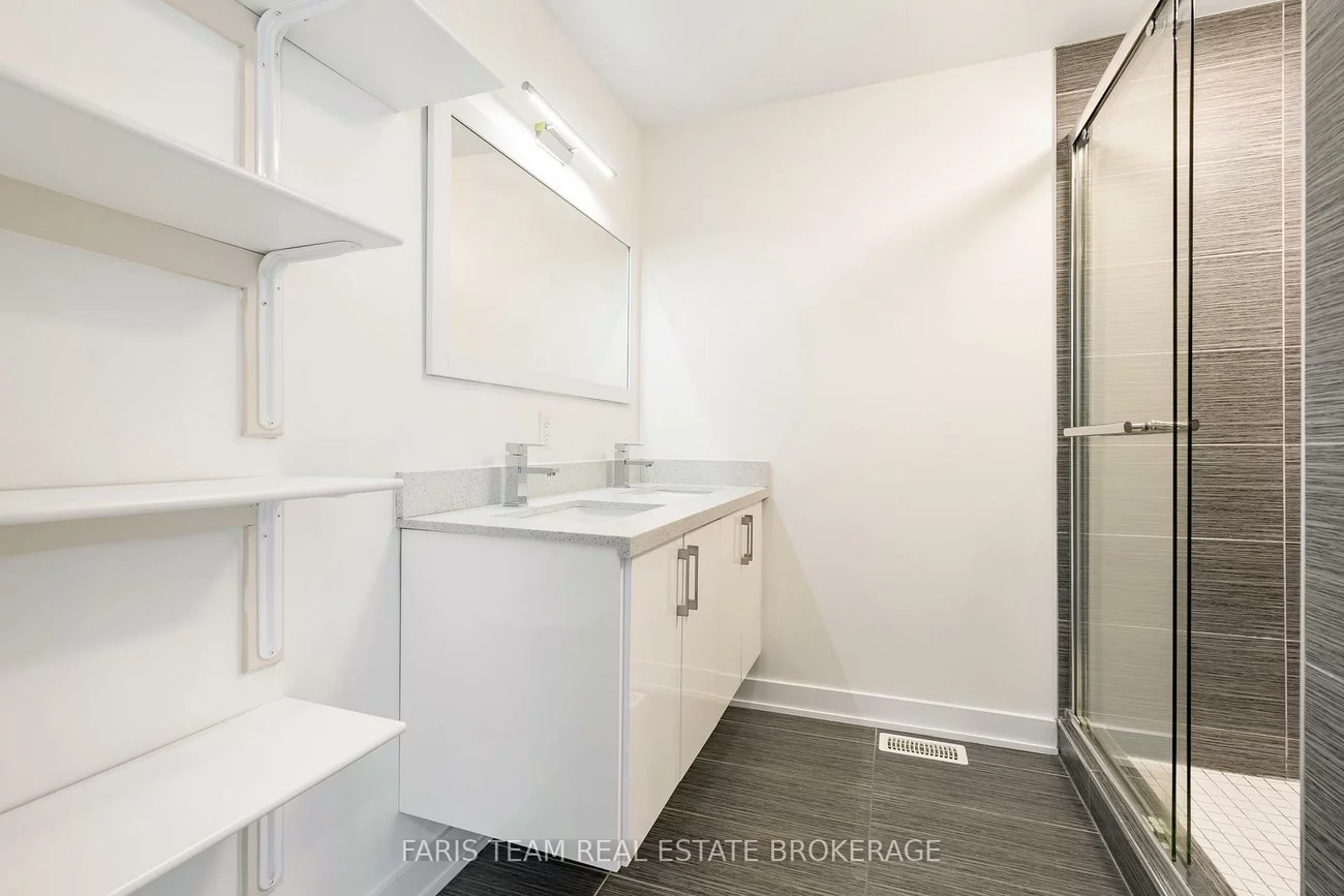 540, Essa, Holly, Barrie