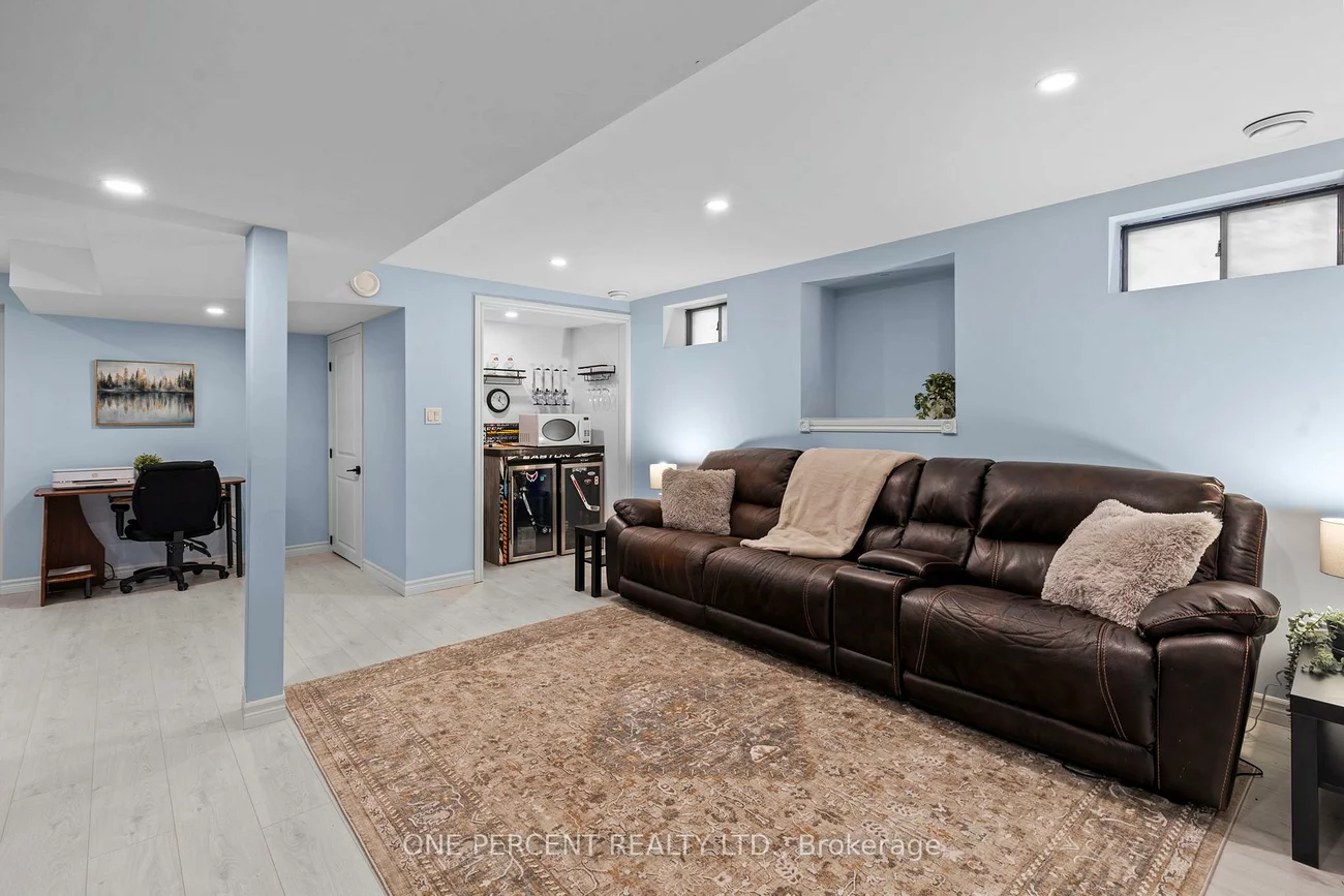 1, Dixon, Painswick North, Barrie