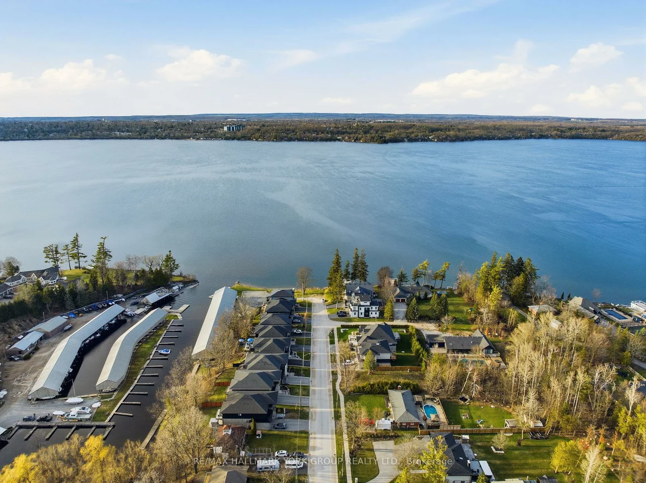 404, Cox Mill, South Shore, Barrie