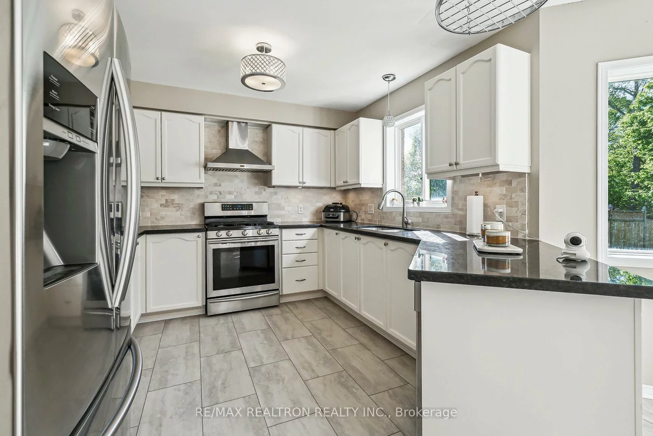 50, Holly Meadow, Holly, Barrie