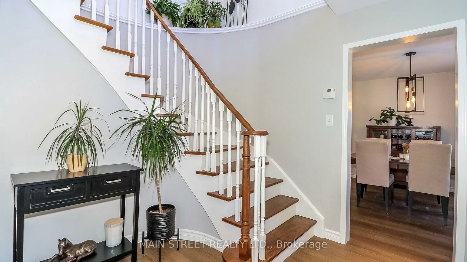 89, Silver Maple, Holly, Barrie