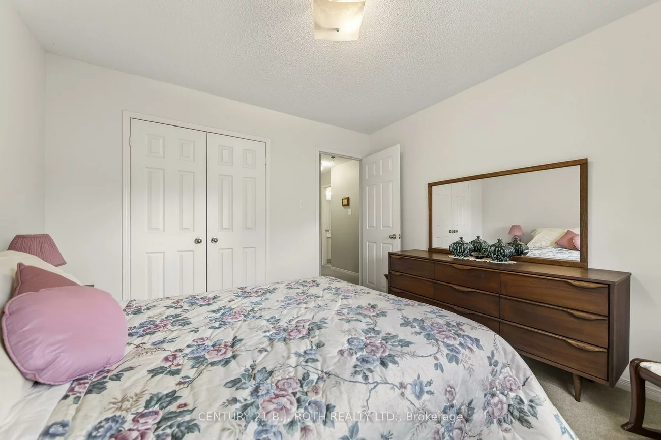 164, Livingstone, West Bayfield, Barrie