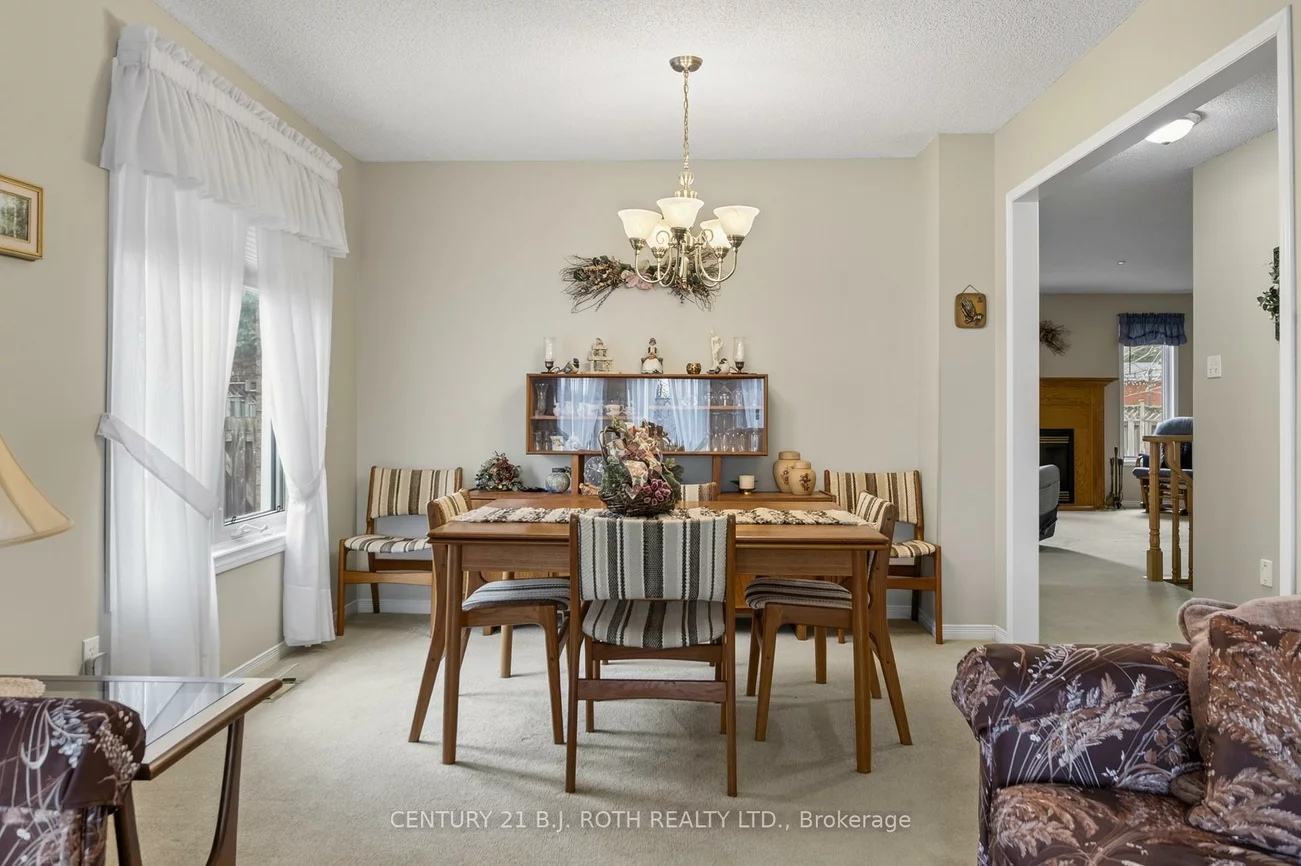 164, Livingstone, West Bayfield, Barrie