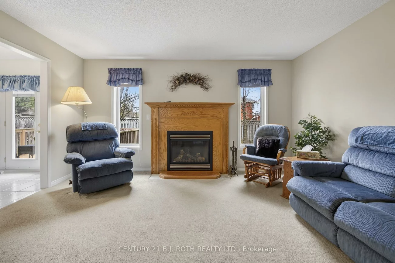 164, Livingstone, West Bayfield, Barrie