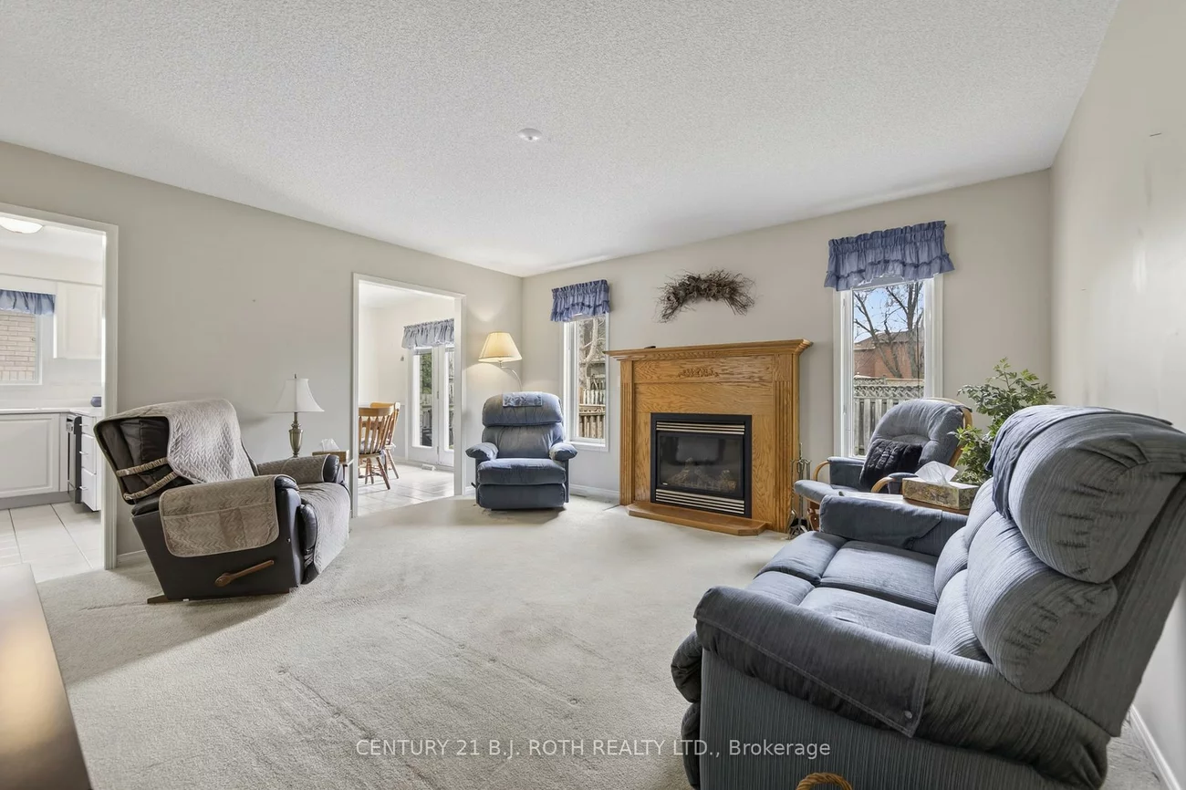 164, Livingstone, West Bayfield, Barrie