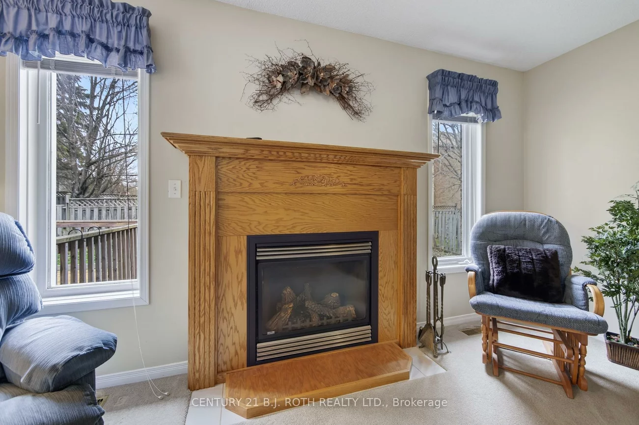 164, Livingstone, West Bayfield, Barrie