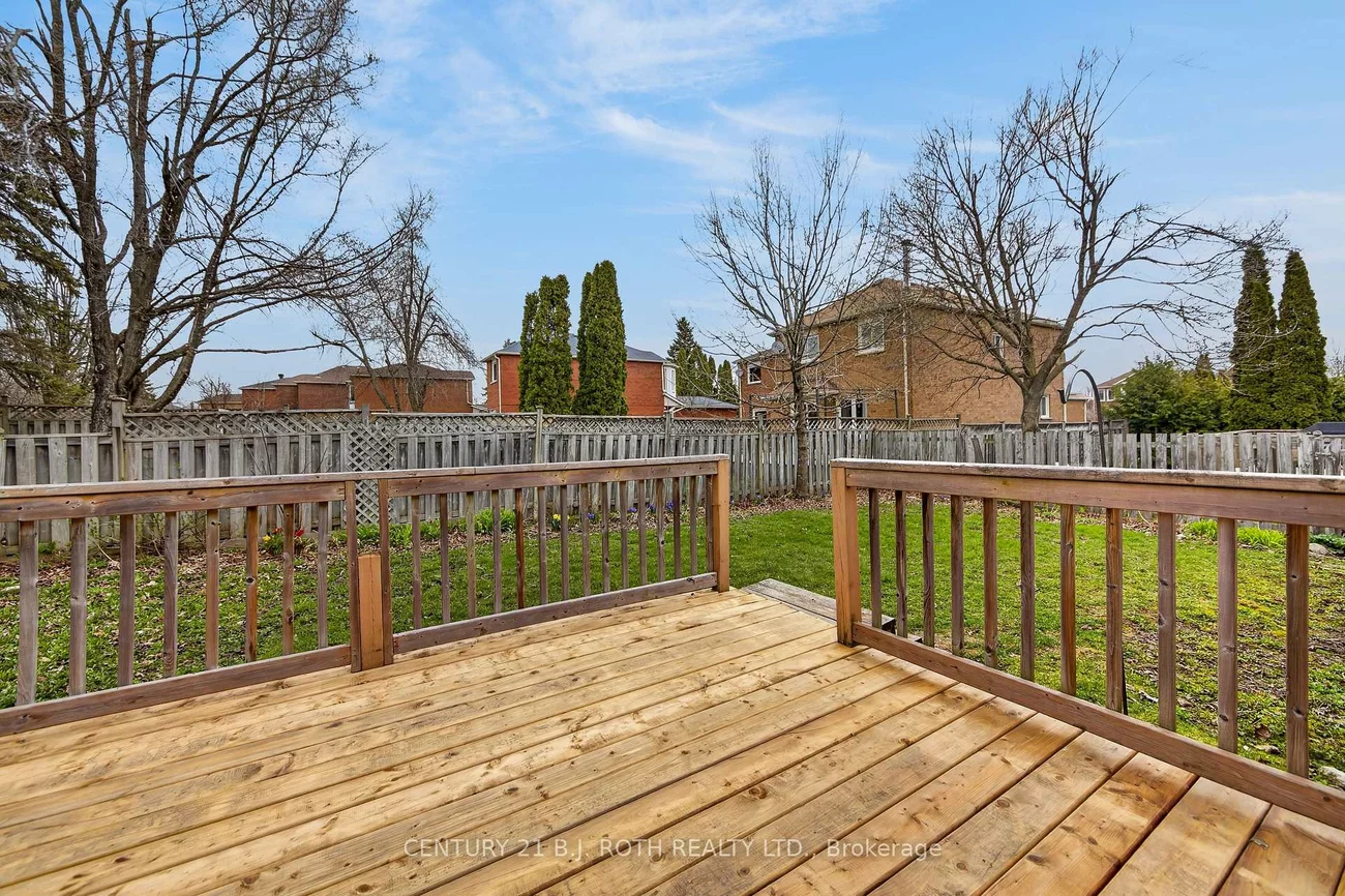 164, Livingstone, West Bayfield, Barrie