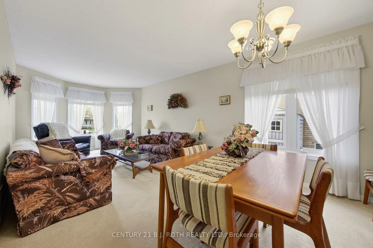 164, Livingstone, West Bayfield, Barrie