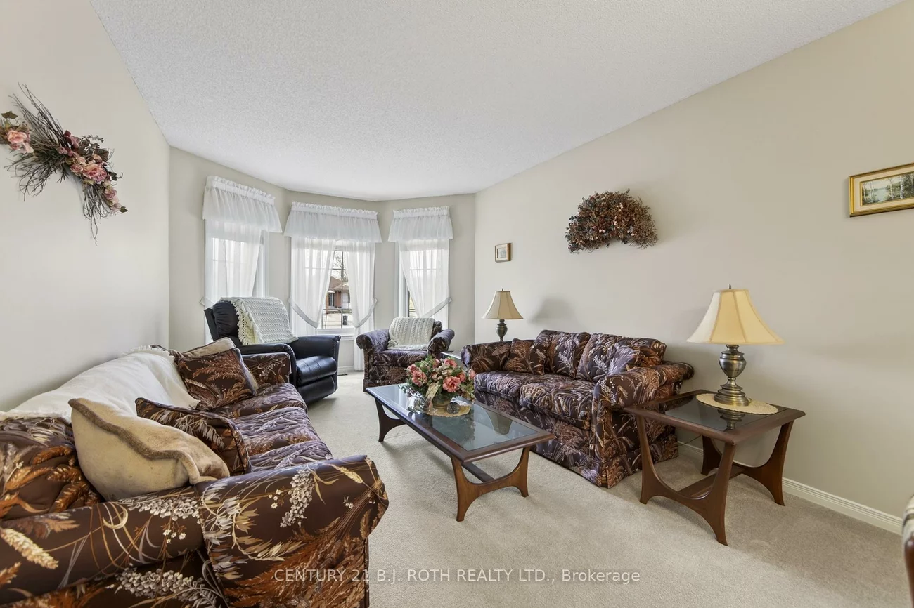 164, Livingstone, West Bayfield, Barrie