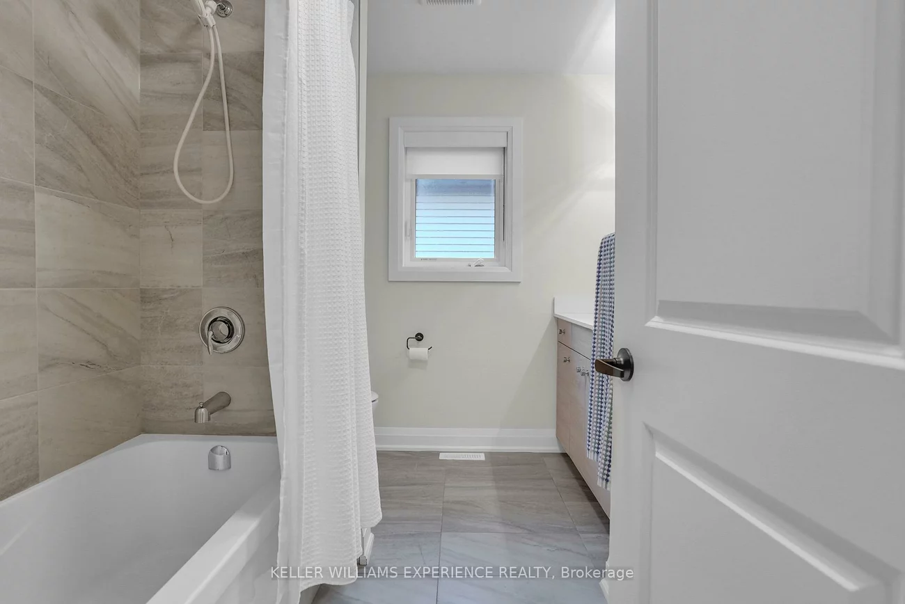 86, Clapperton, Codrington, Barrie