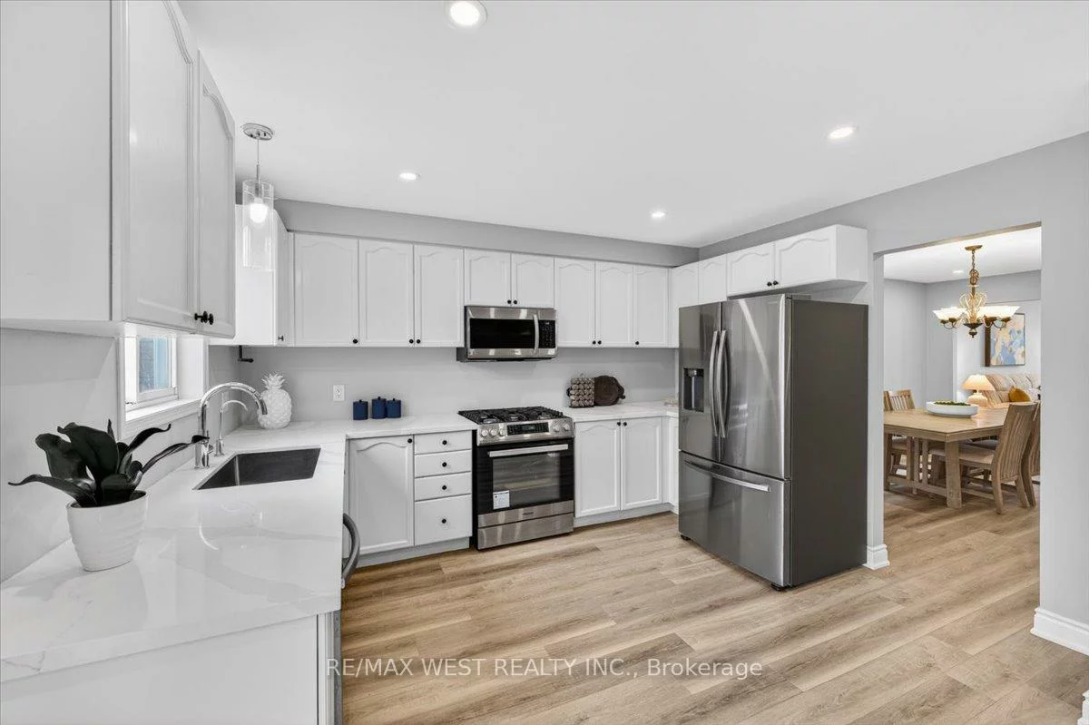 51, Stanley, East Bayfield, Barrie
