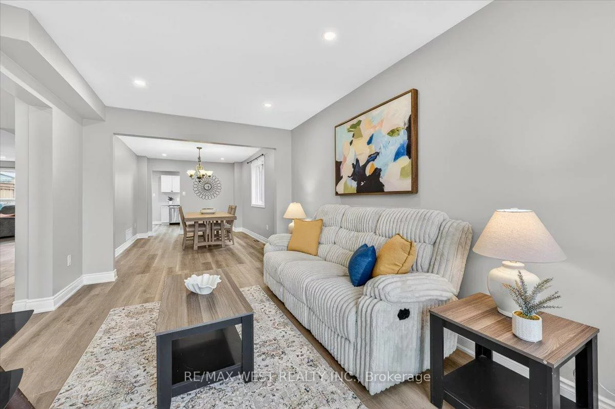 51, Stanley, East Bayfield, Barrie