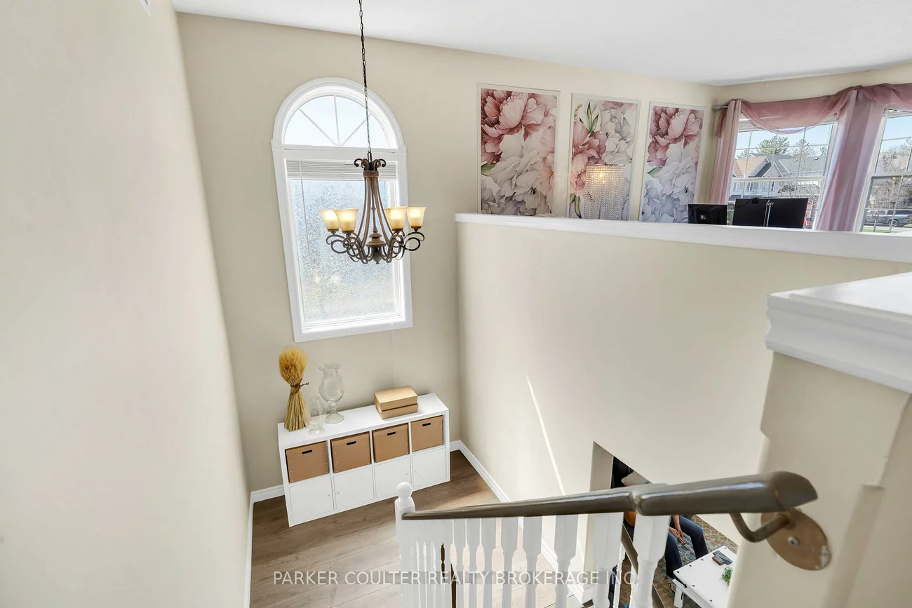 1, Windsor, Innis-Shore, Barrie