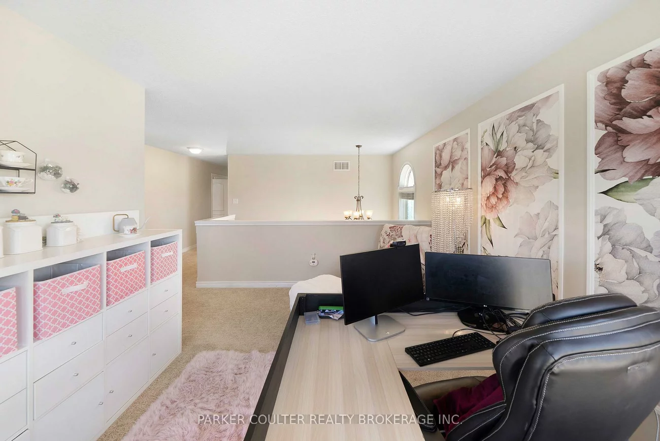 1, Windsor, Innis-Shore, Barrie