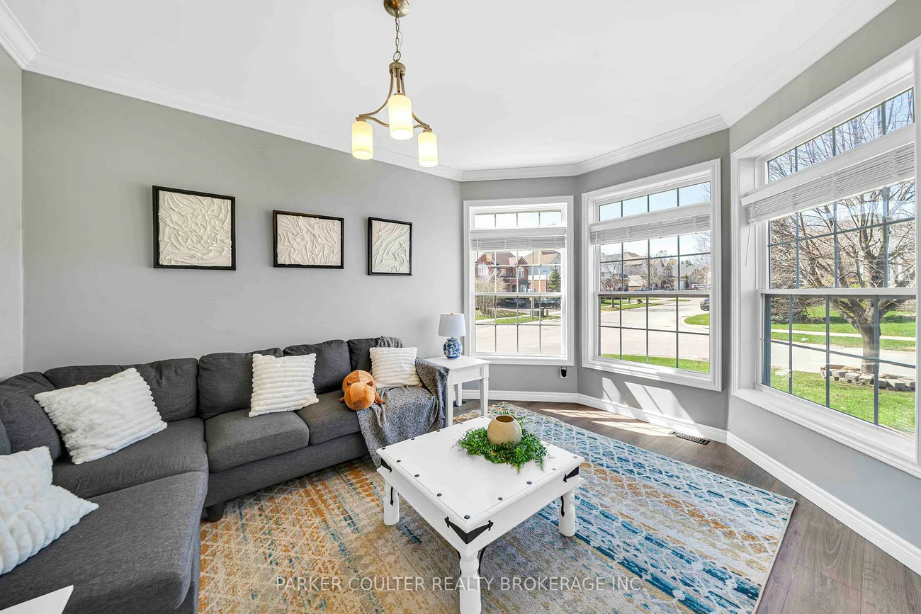 1, Windsor, Innis-Shore, Barrie