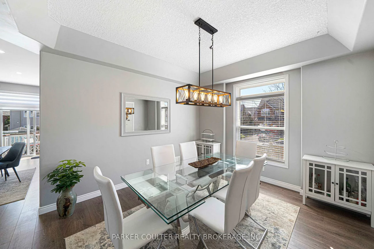 1, Windsor, Innis-Shore, Barrie