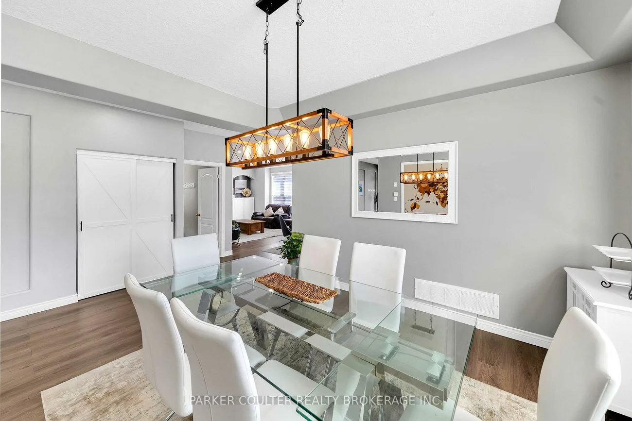 1, Windsor, Innis-Shore, Barrie