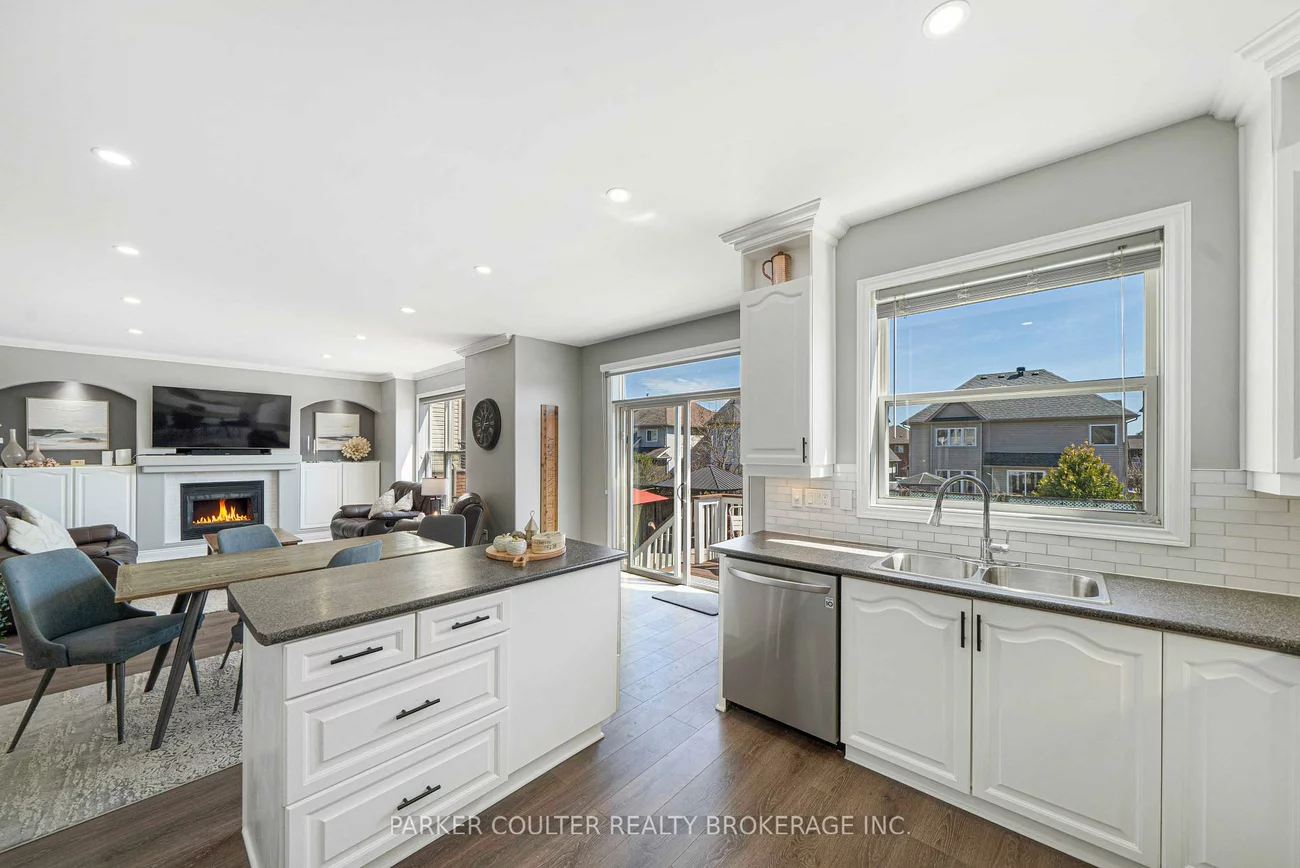 1, Windsor, Innis-Shore, Barrie
