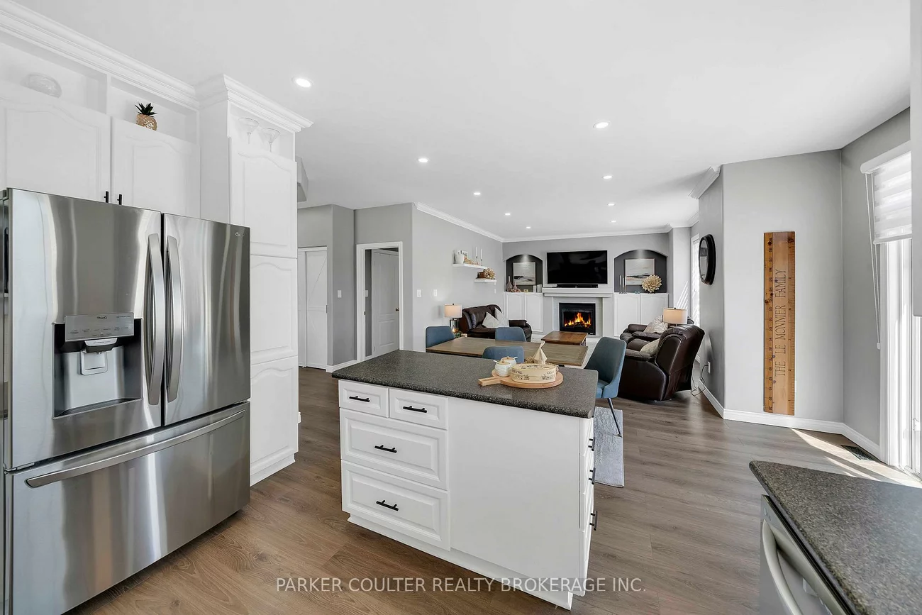 1, Windsor, Innis-Shore, Barrie