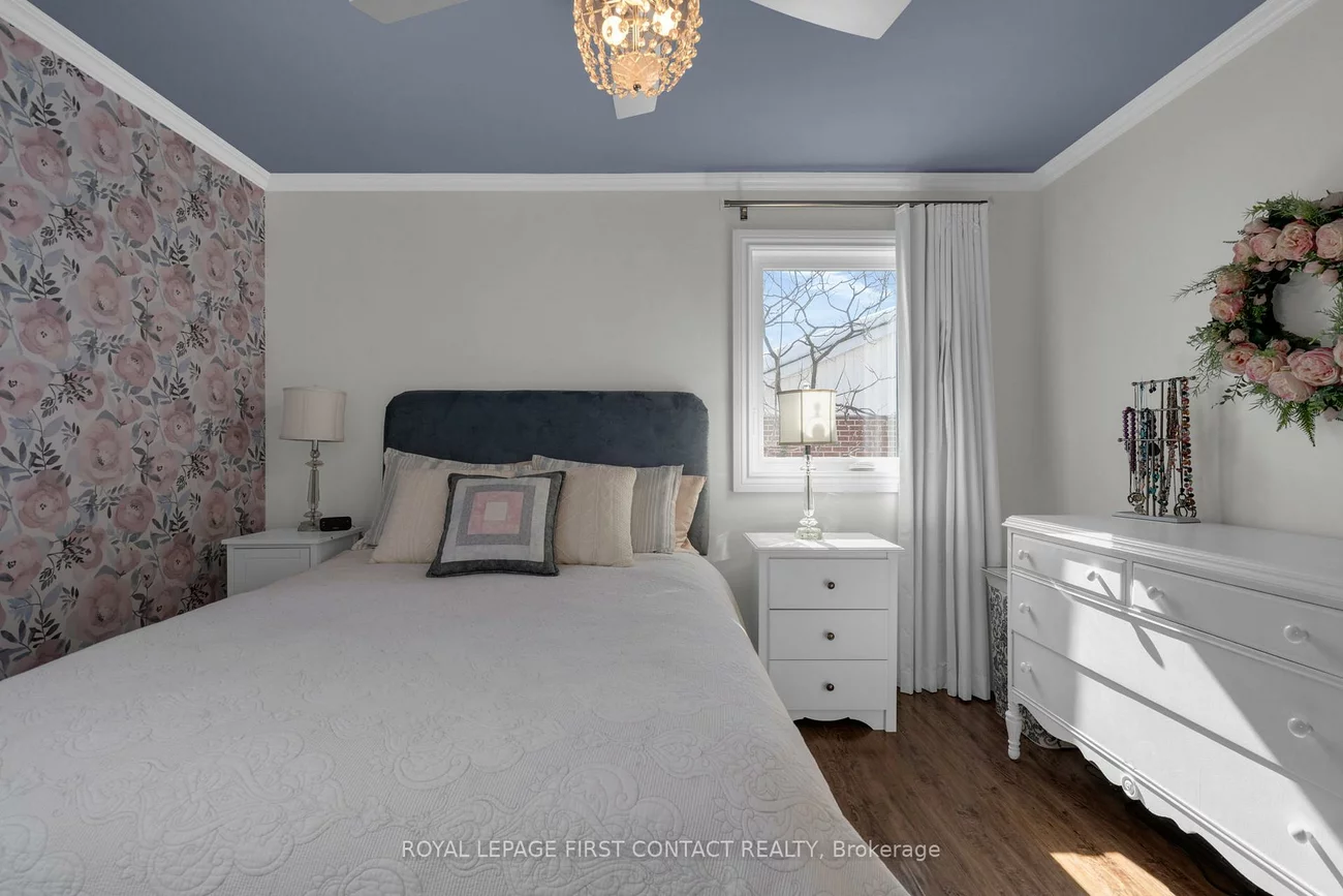 103, Rodney, Codrington, Barrie