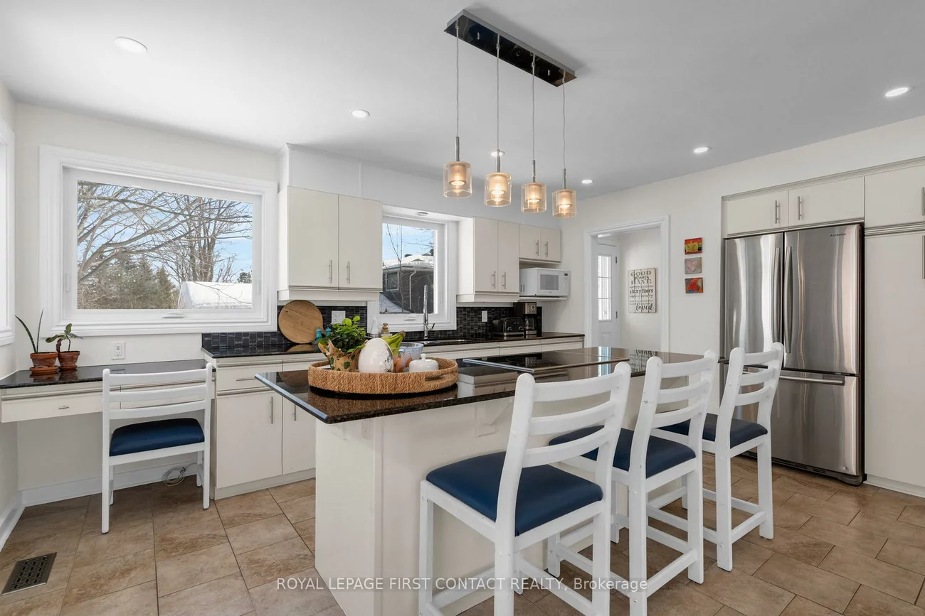 103, Rodney, Codrington, Barrie