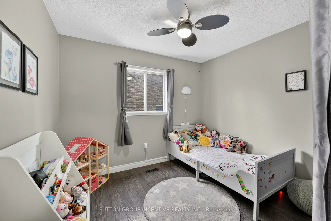 20, Broadfoot, Letitia Heights, Barrie