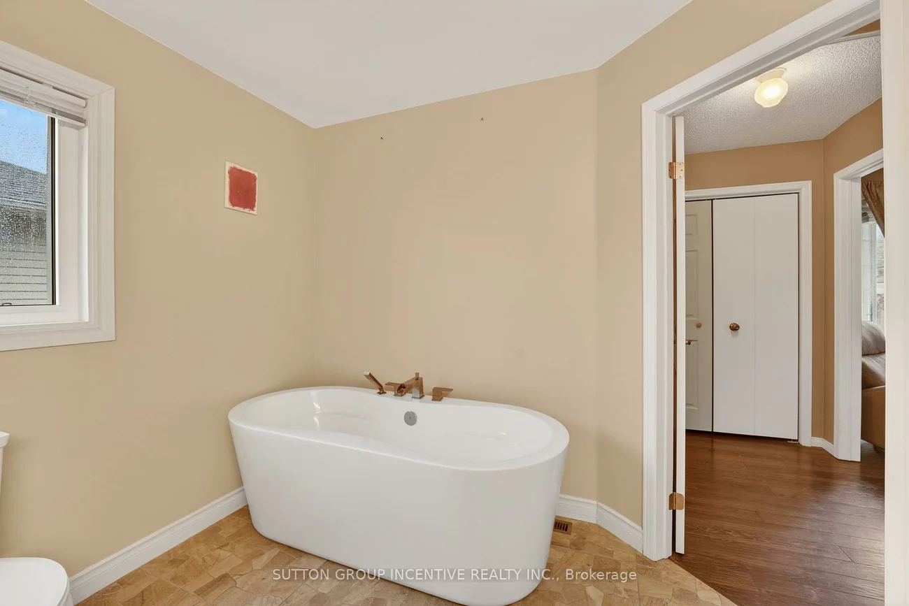 20, Broadfoot, Letitia Heights, Barrie