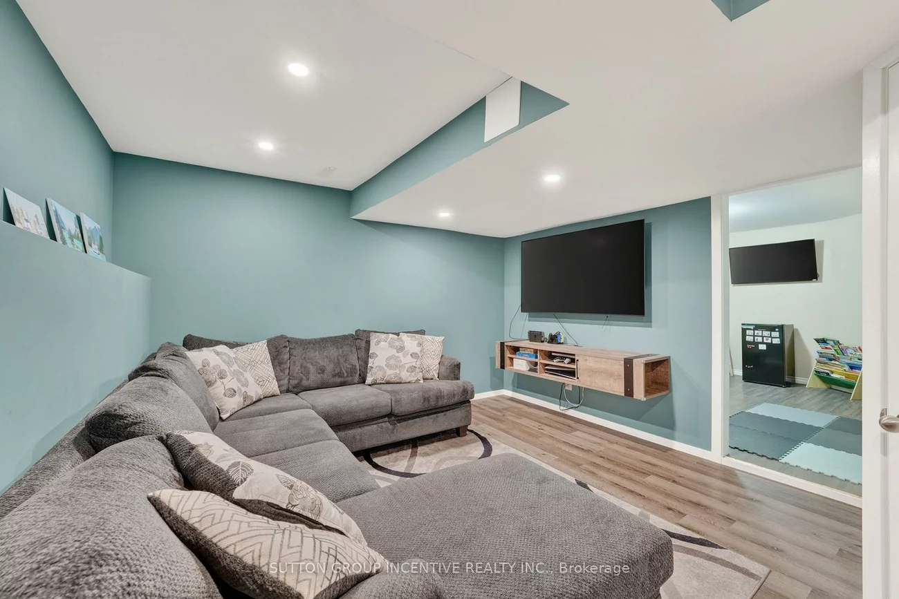20, Broadfoot, Letitia Heights, Barrie