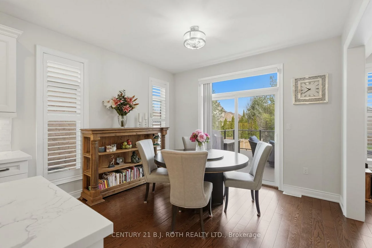 30, Capps, Bayshore, Barrie