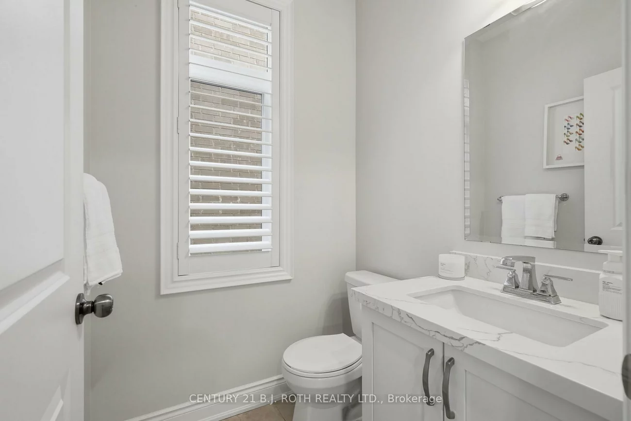 30, Capps, Bayshore, Barrie