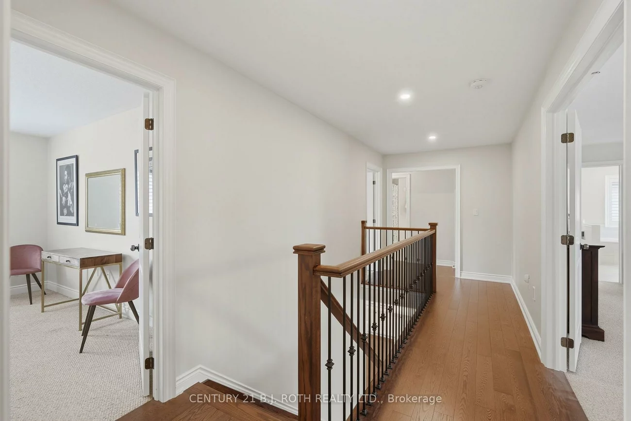 30, Capps, Bayshore, Barrie