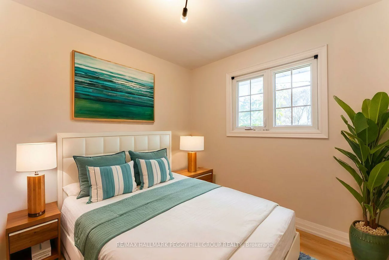 262, Duckworth, Codrington, Barrie