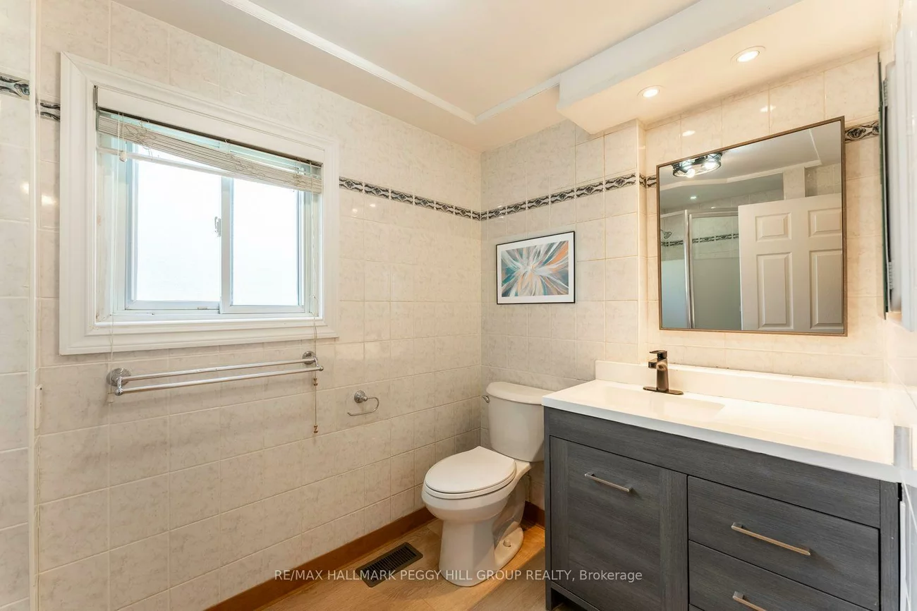 262, Duckworth, Codrington, Barrie