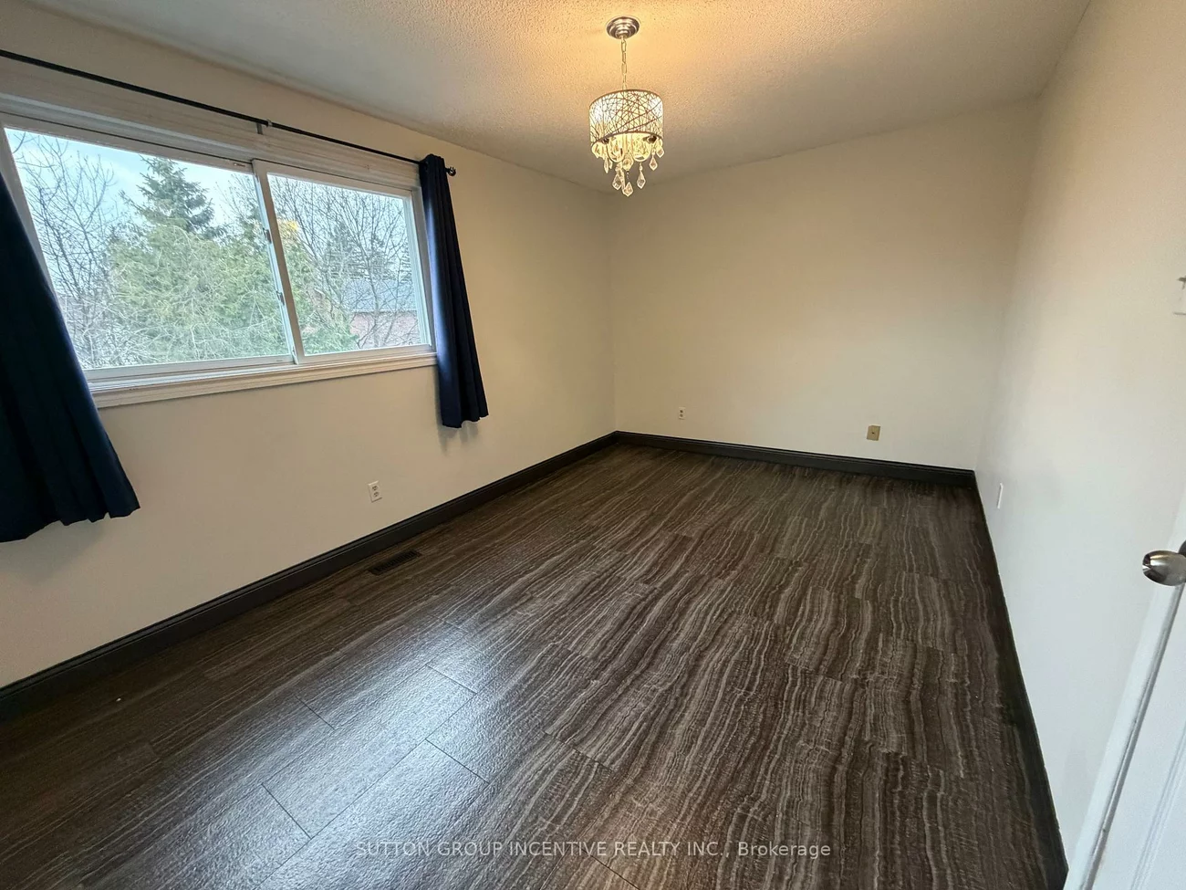 90, Moon, Ardagh, Barrie