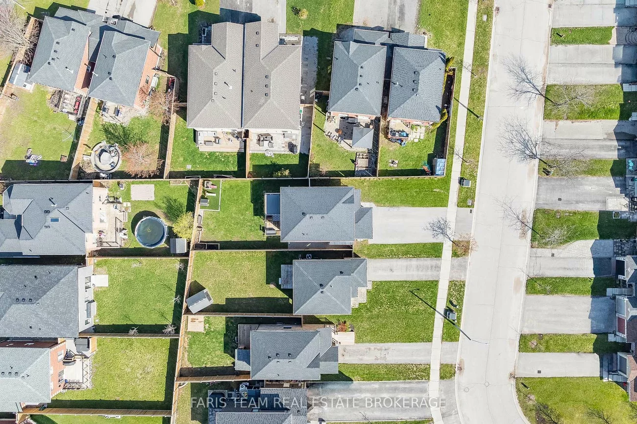 6, Majesty, Innis-Shore, Barrie