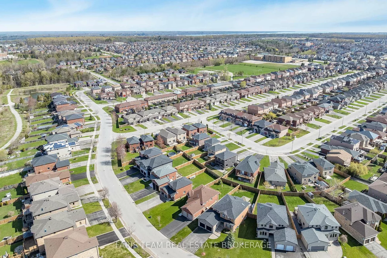 6, Majesty, Innis-Shore, Barrie