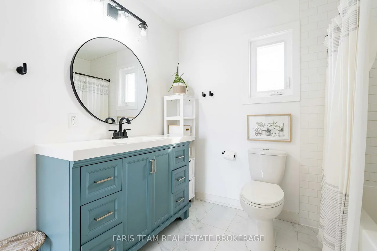 6, Majesty, Innis-Shore, Barrie