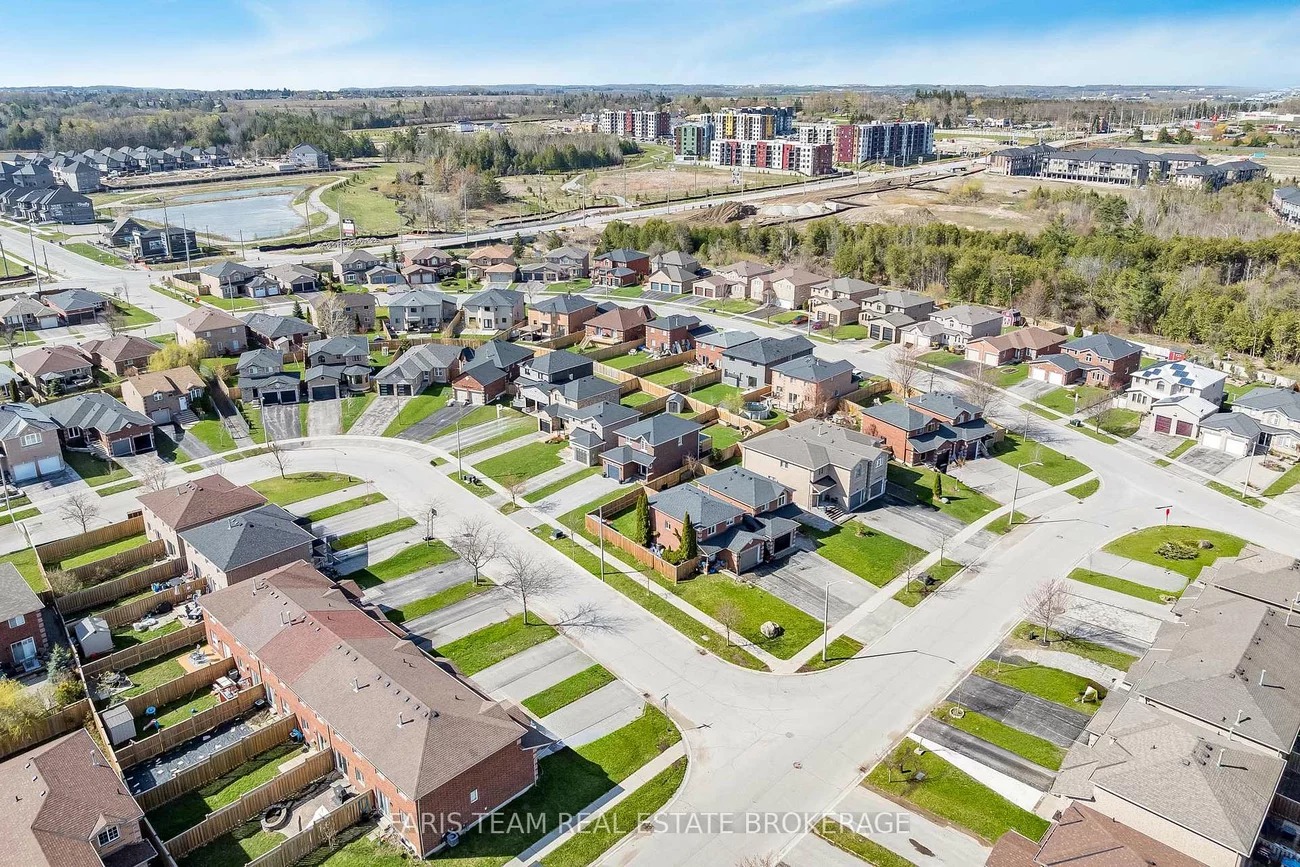6, Majesty, Innis-Shore, Barrie