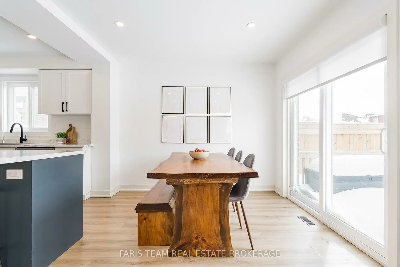 6, Majesty, Innis-Shore, Barrie