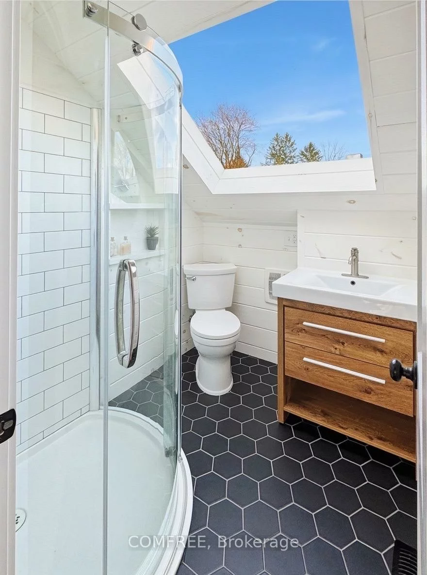 70, Gunn, Wellington, Barrie