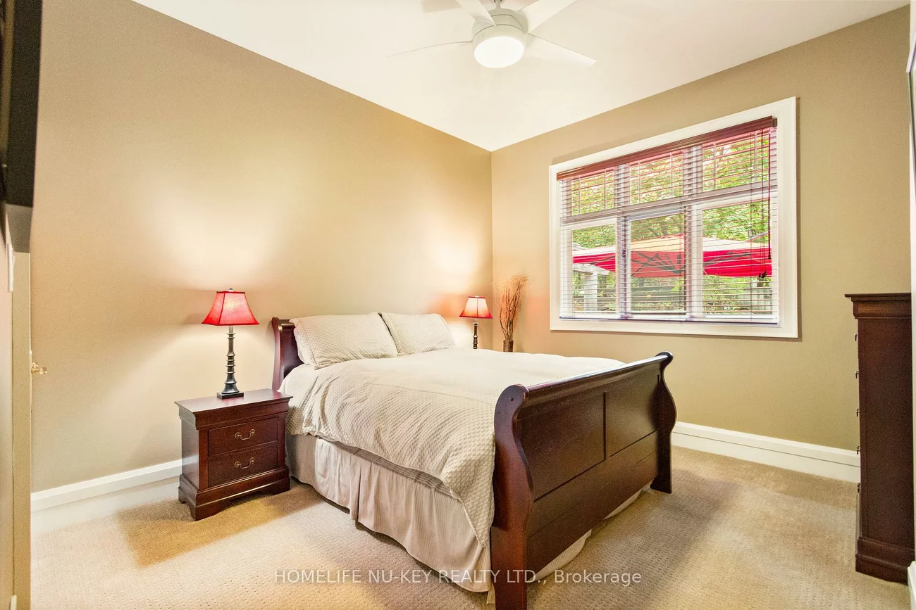 38, CASTLE, Sunnidale, Barrie