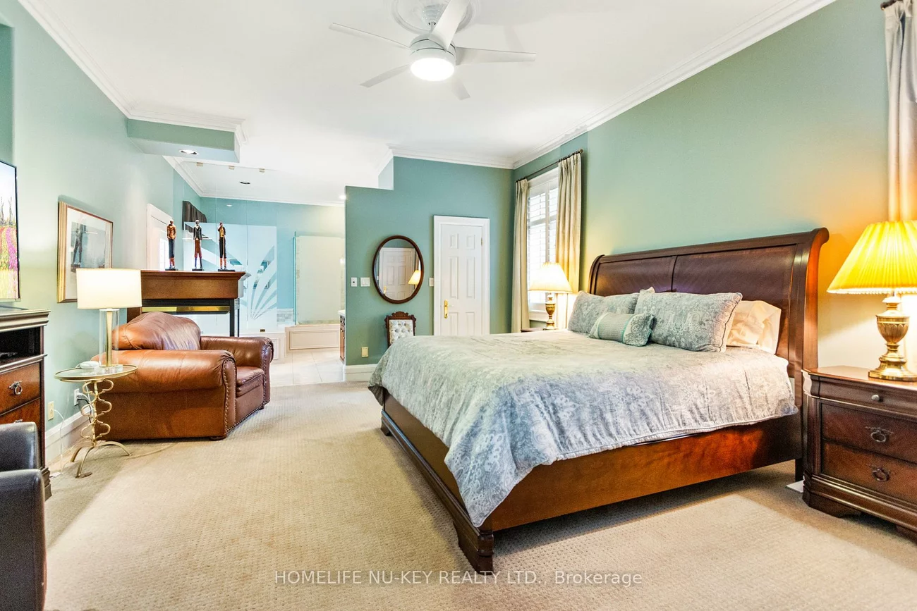 38, CASTLE, Sunnidale, Barrie