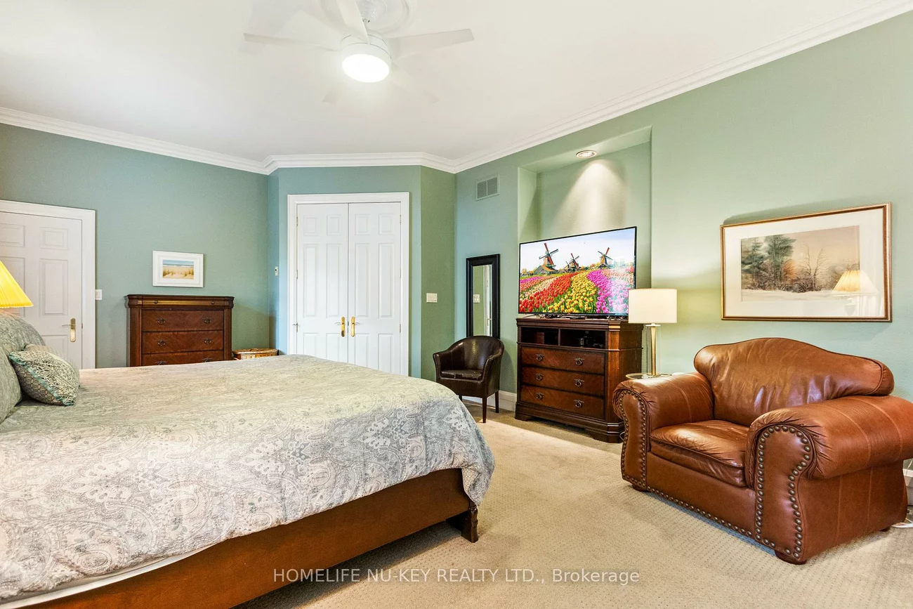 38, CASTLE, Sunnidale, Barrie
