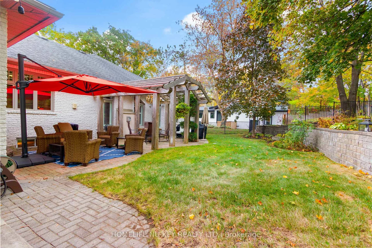38, CASTLE, Sunnidale, Barrie